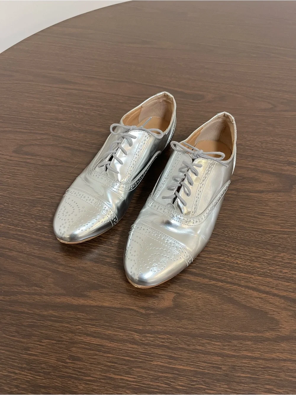 J.Crew Womens 7.5 Silver Metallic Leather Oxfords Cap Toe Brogue Lace Up
